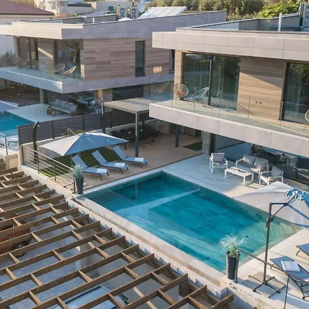 Luxury Pearl 2 With Infinity Pool *