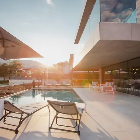 Luxury Pearl 2 With Infinity Pool Villa *