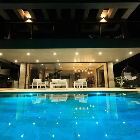 Luxury Pearl 2 With Infinity Pool