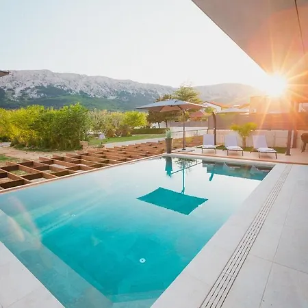 Luxury Pearl 2 With Infinity Pool Baška