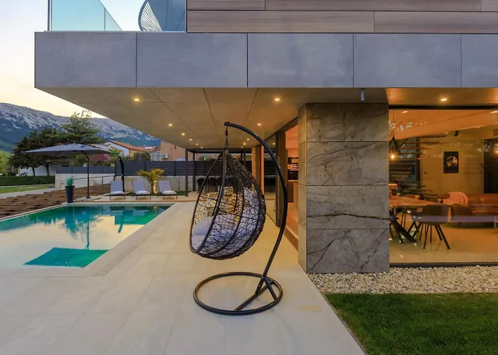 Villa Luxury Pearl 2 With Infinity Pool