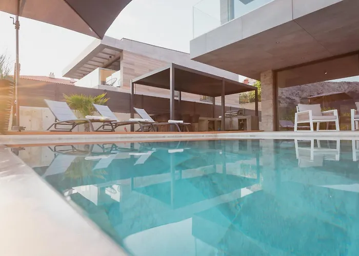 Luxury Pearl 2 With Infinity Pool Baška