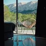 Villa Luxury Pearl 2 With Infinity Pool