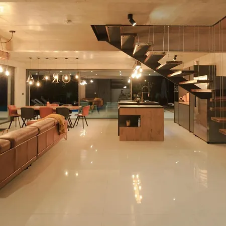 Luxury Pearl 2 With Infinity Pool