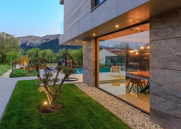 Vila Luxury Pearl 2 With Infinity Pool Baška