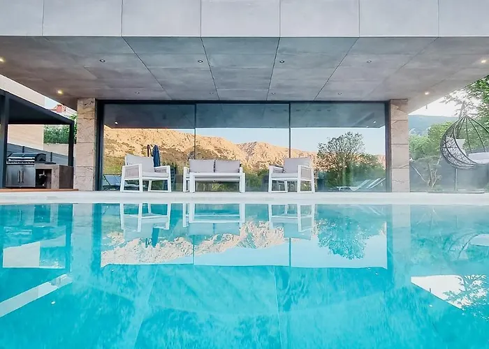 Luxury Pearl 2 With Infinity Pool *